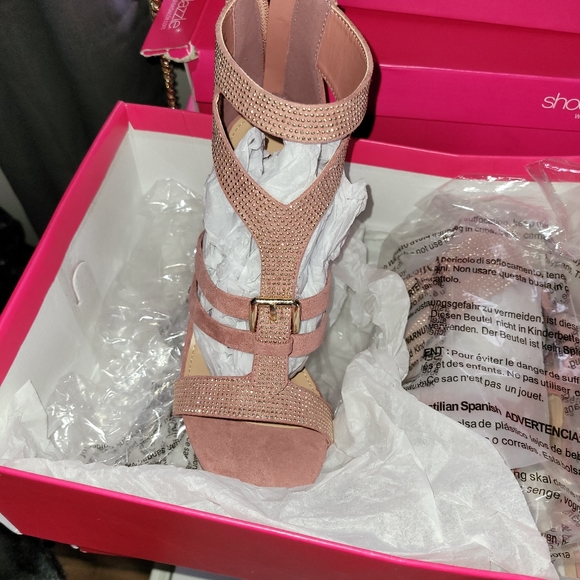 Women's heels - Picture 2 of 3